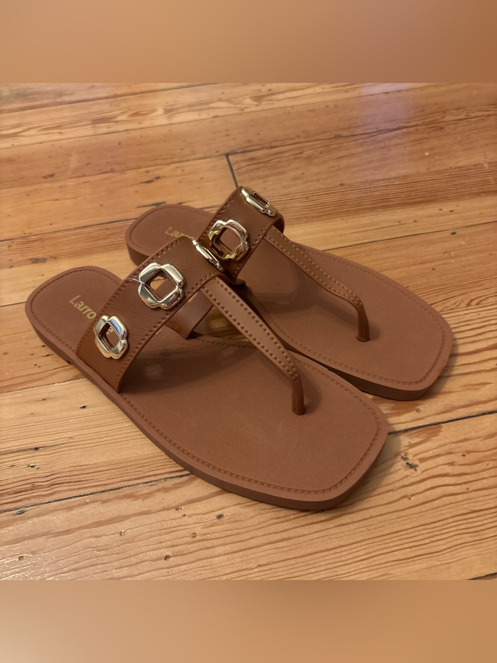 Larroude Jelly Brown Thong Sandals Women’s Comfort Slip On Buckle Size 8/9